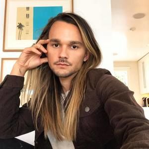 Meet your Posher, Travis